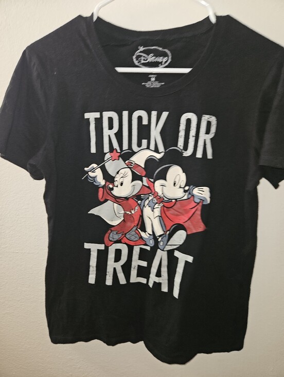 Disney Tops - Disney Womans Trick Or Treat T Shirt Size M